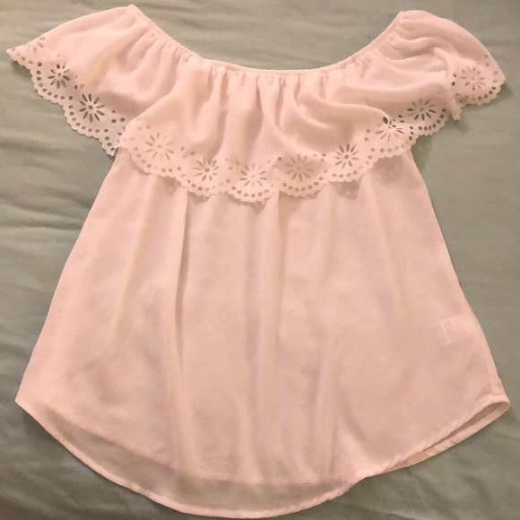 Adorable Blouse - Picture 2 of 6